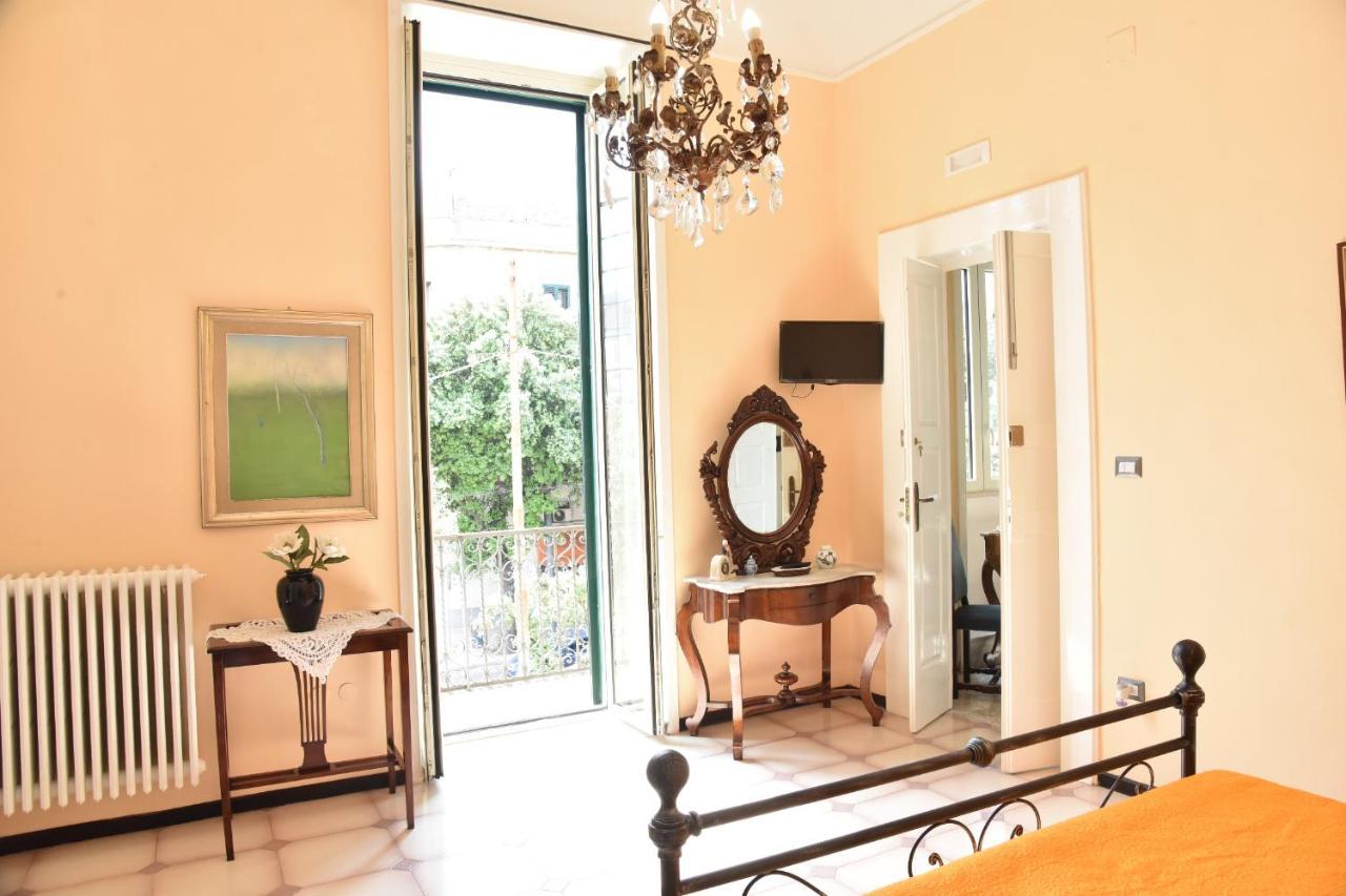 Bed & Breakfast Rosaria & *